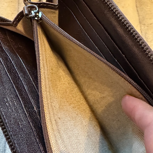 Jimmy Choo Star-Studded Metallic Wallet - Picture 5 of 12